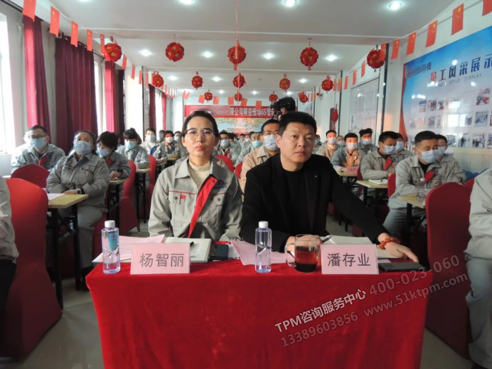 潘董事長（右）、楊總經理（左）